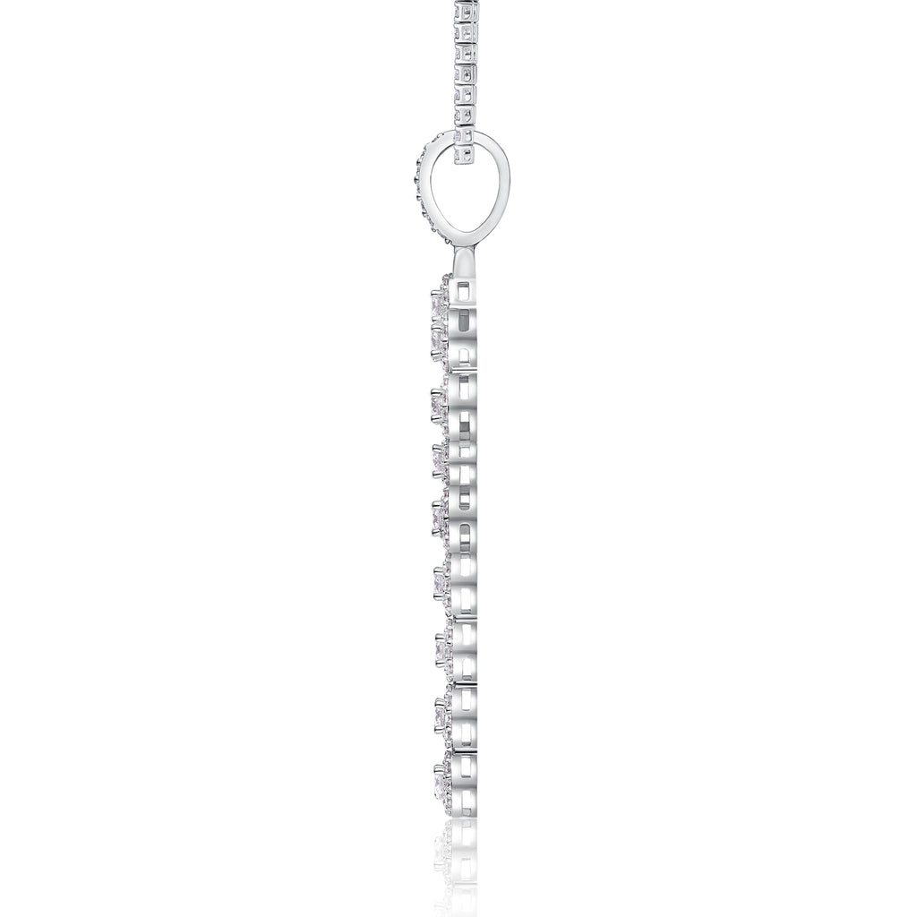 The Key To Holy Radiance - A Fashionable And Trendy Necklace Pendant Set With Top-quality Moissanite S925 In Silver And Platinum-plated. It Can Be Tested With A Diamond Pen