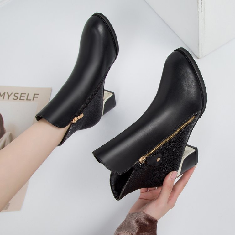 Pointed Mid-heel Martin Boots