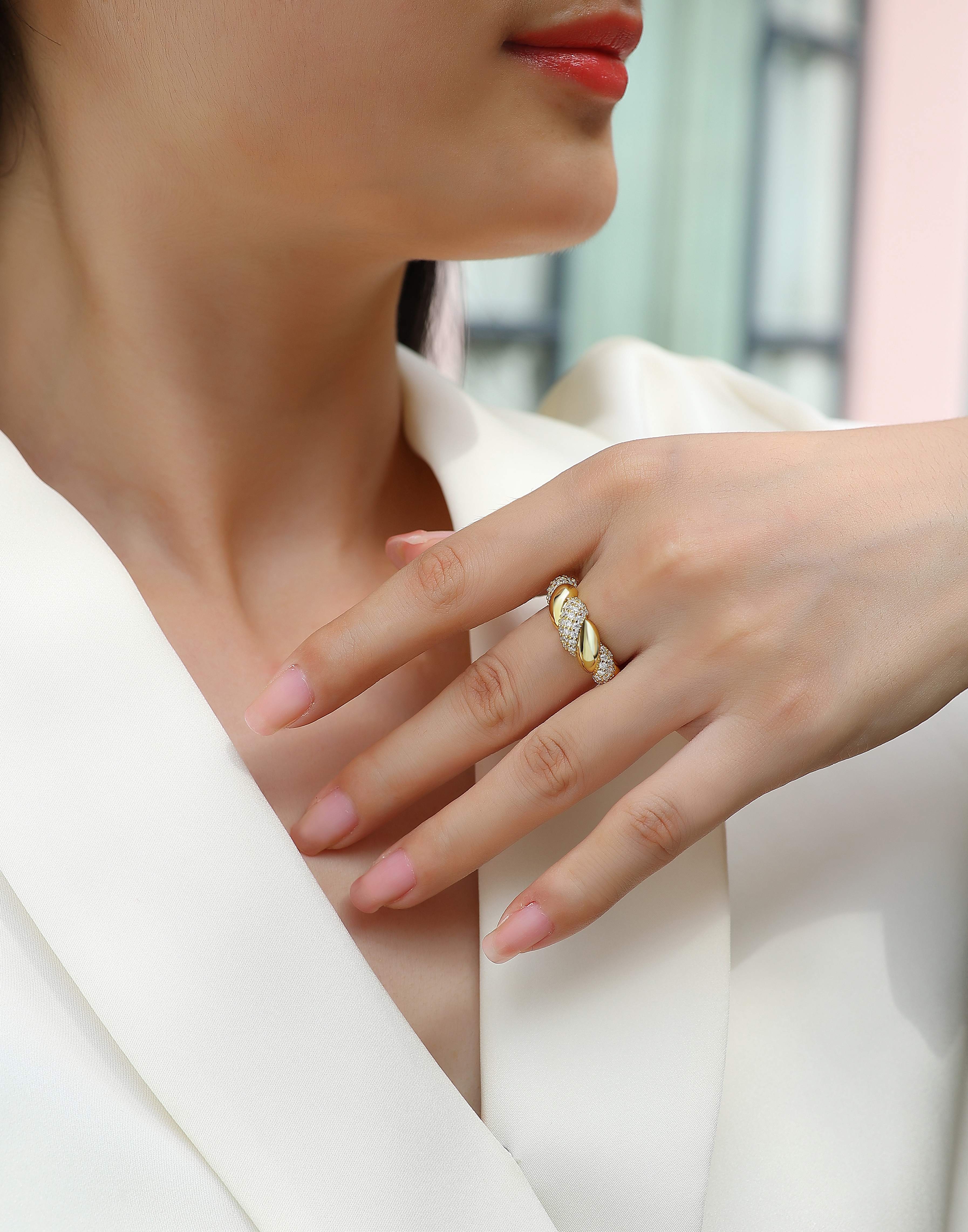 Tengman Moissanite Ring – S925 Silver Gold Plated | Diamond Sadaf