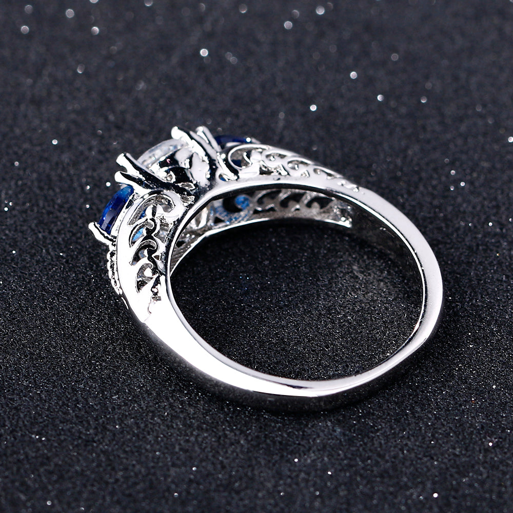 Sapphire engagement ring