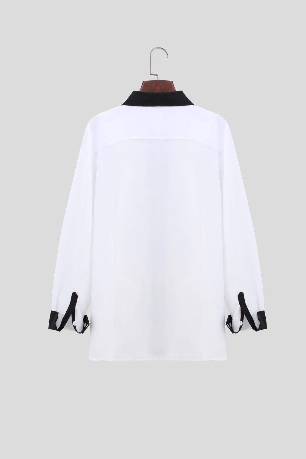 Business And Fashionable Long-sleeved Shirt With Contrasting Colors For A Teenage Man