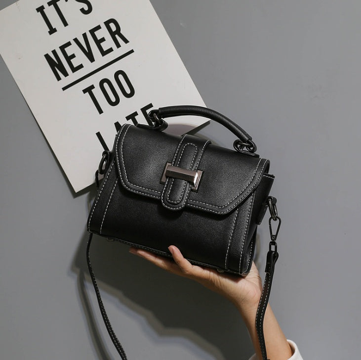 New small bag Korean version of women's ladies handbag bag female shoulder portable Messenger small square bag