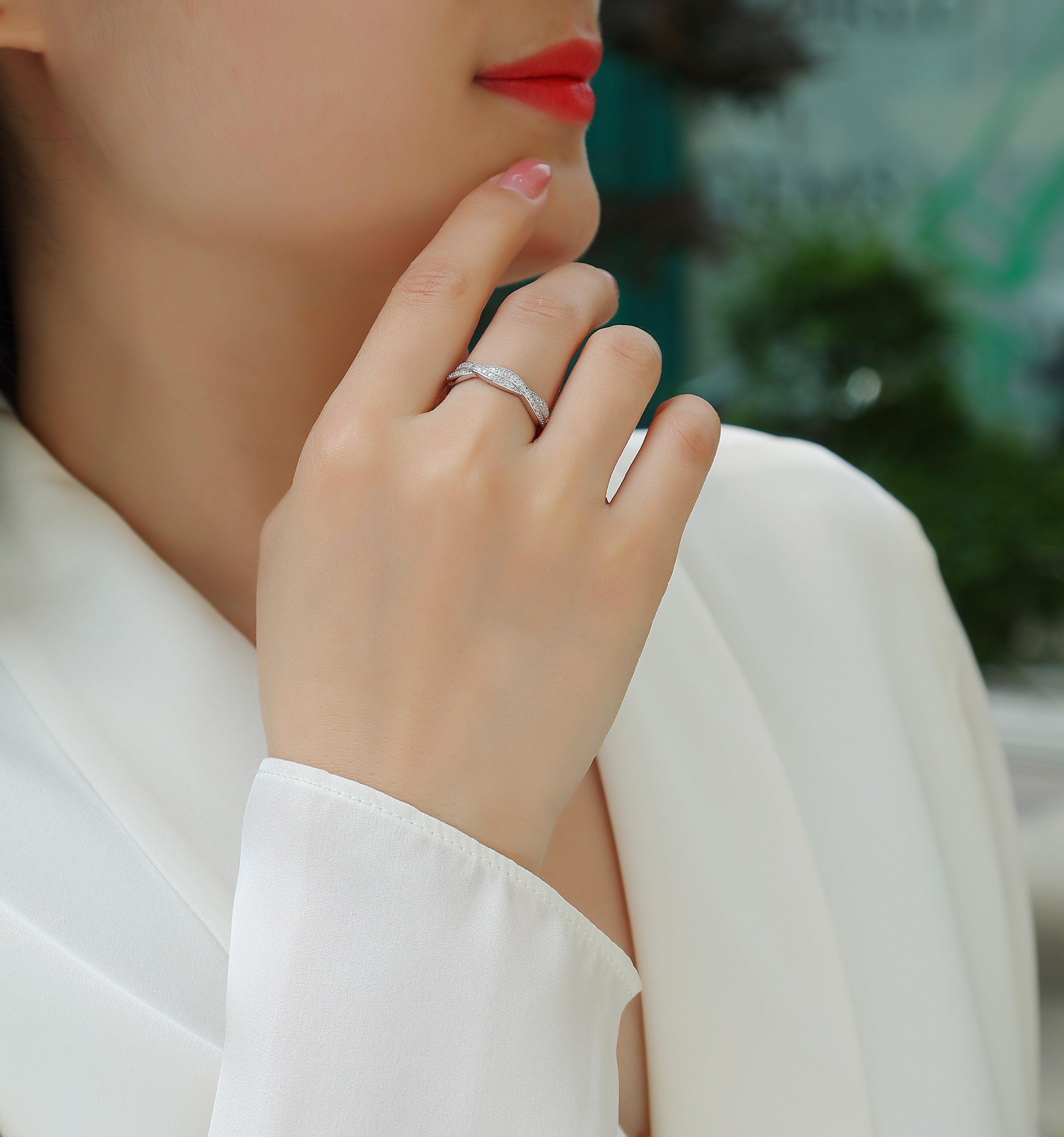 Dream - A Wedding Ring Set With Top-quality Moissanite S925 In Silver And Platinum-plated. The Ring Can Be Inspected With A Diamond Pen