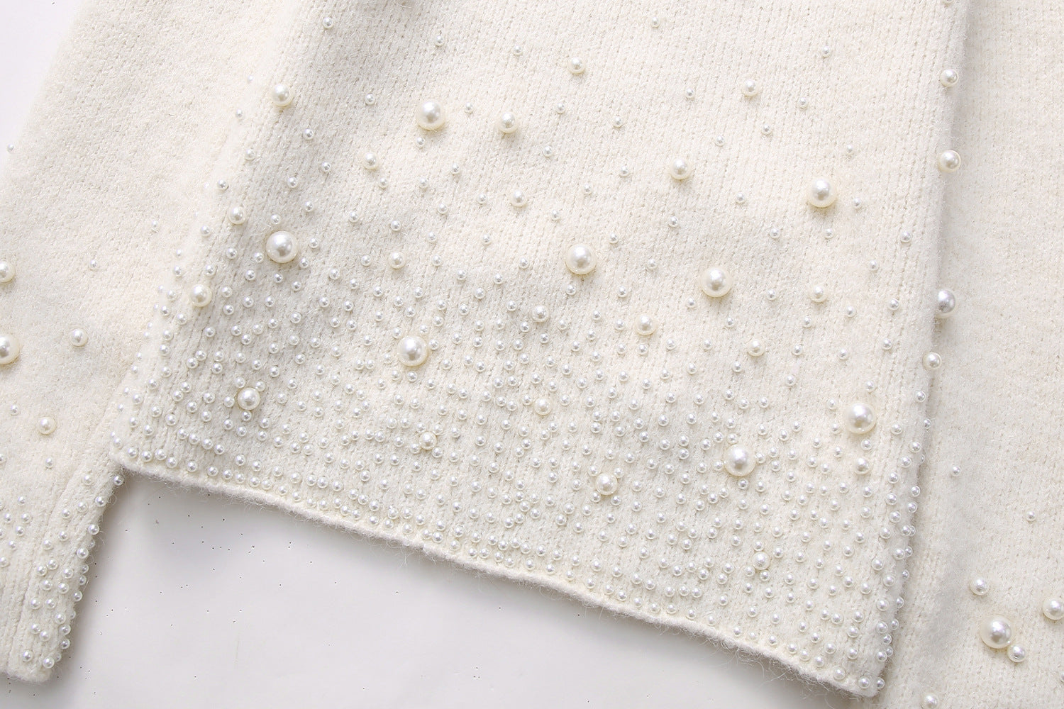White Pearls Knitwear set