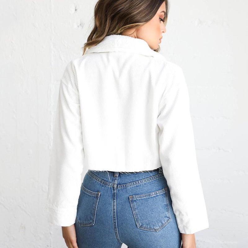 Thick thread knitting with metal buckle design