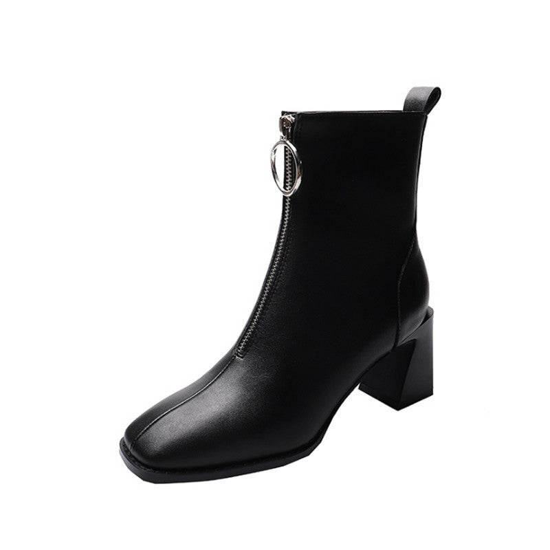 Square-Toe Leather Chunky-Heel Boots In British Style