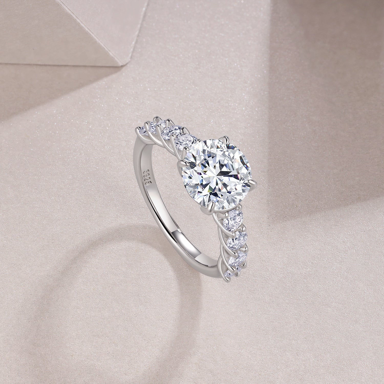 A 3-carat Luxury And Fashionable Light Luxury Jewelry Silver Ring Set With Top-quality Moissanite, S925 Silver Plated With Platinum