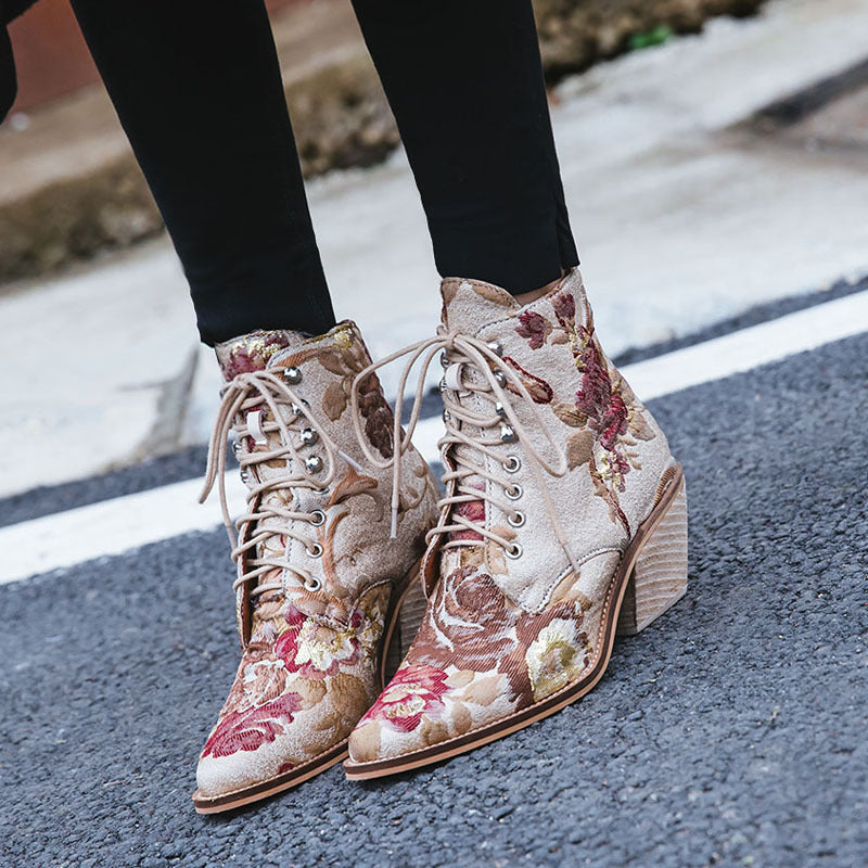 Embroidered Wood-woven Thick-heeled Short Boots