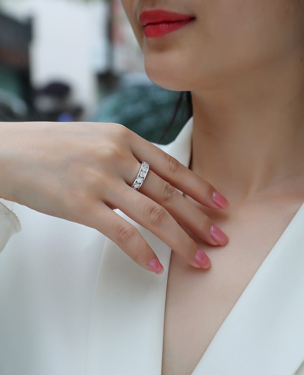 Large Star Ring - Set With Top-quality Moissanite S925 Silver And Platinum-plated Diamond Wedding Ring. The Ring Can Be Inspected With A Diamond Pen