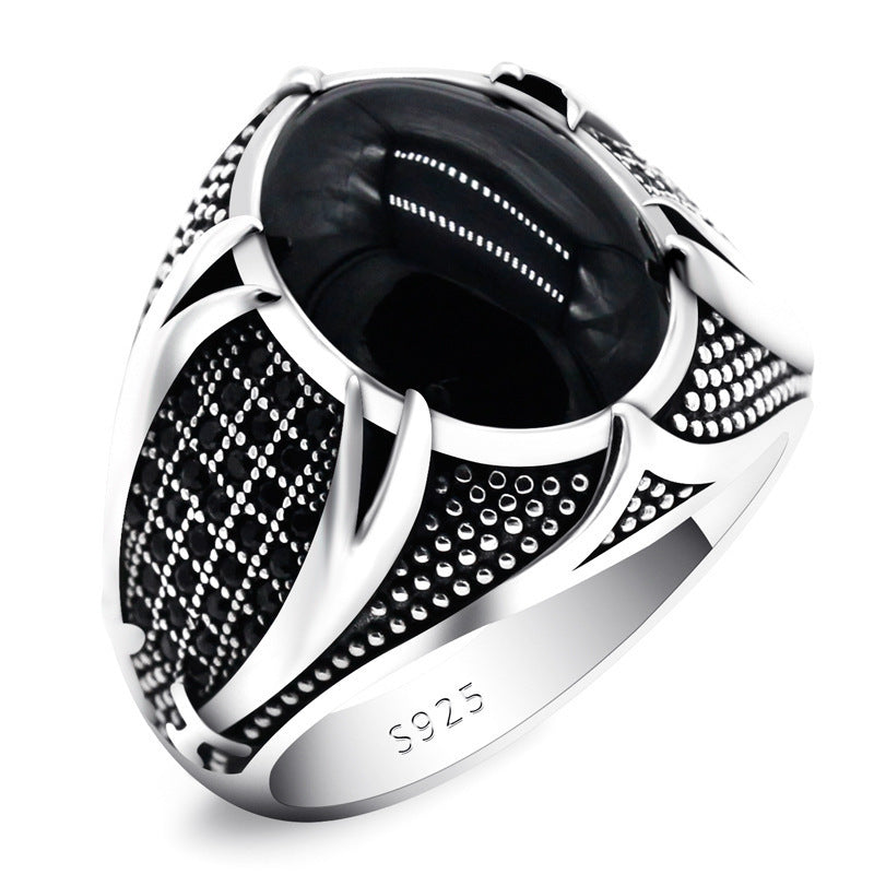 Fashionable Men's Ring With Black Gemstones In Metal