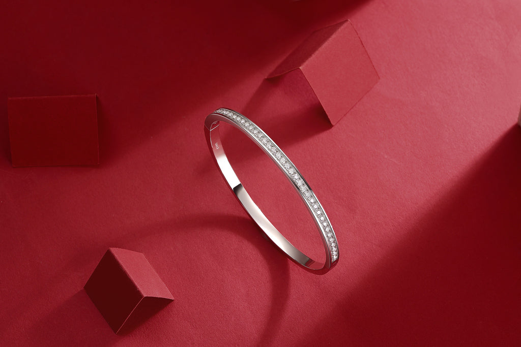 Token Of Love - A Luxurious And Fashionable Light Luxury Jewelry Silver Bracelet And Bracelet Set With Top-quality Moissanite, S925 Silver-plated Platinum