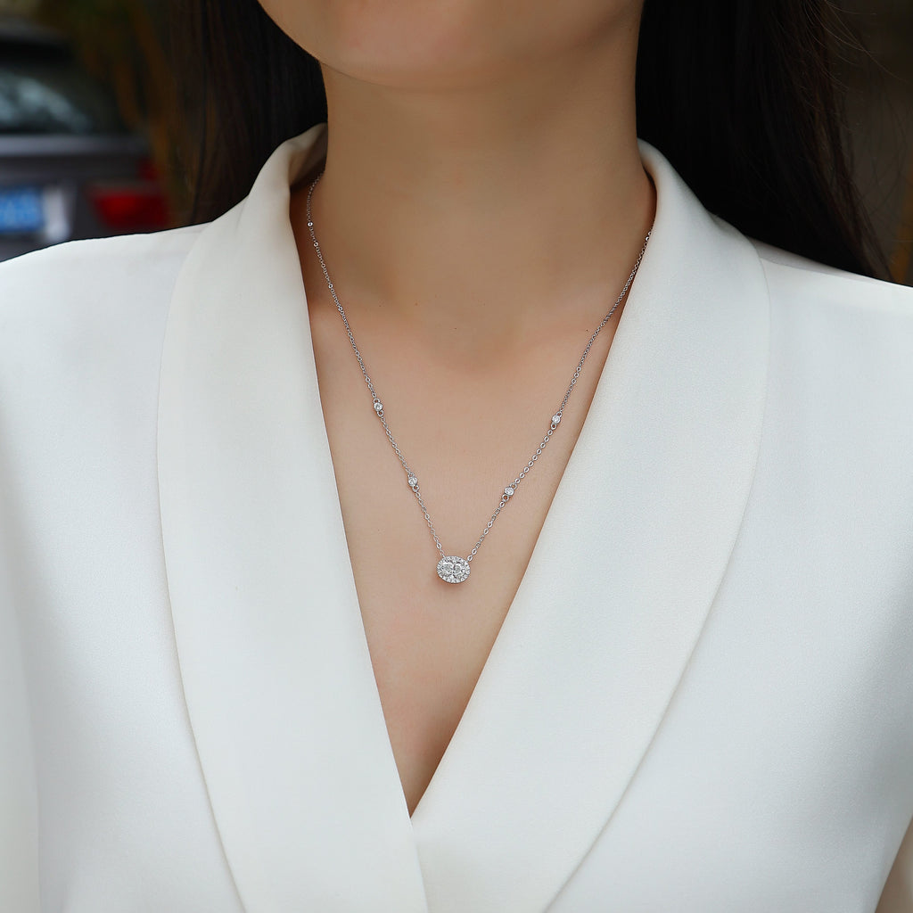 White Summer Night - A Fashionable And Luxurious Diamond Jewelry Pendant Set With Egg-shaped Moissanite S925 Sterling Silver And Platinum Plating
