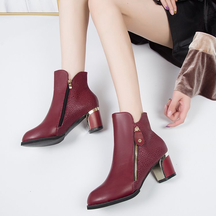 Pointed Mid-heel Martin Boots