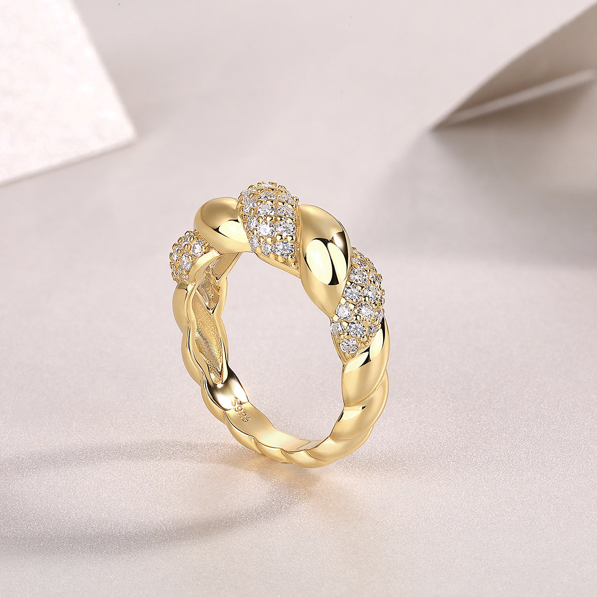 Tengman Moissanite Ring – S925 Silver Gold Plated | Diamond Sadaf