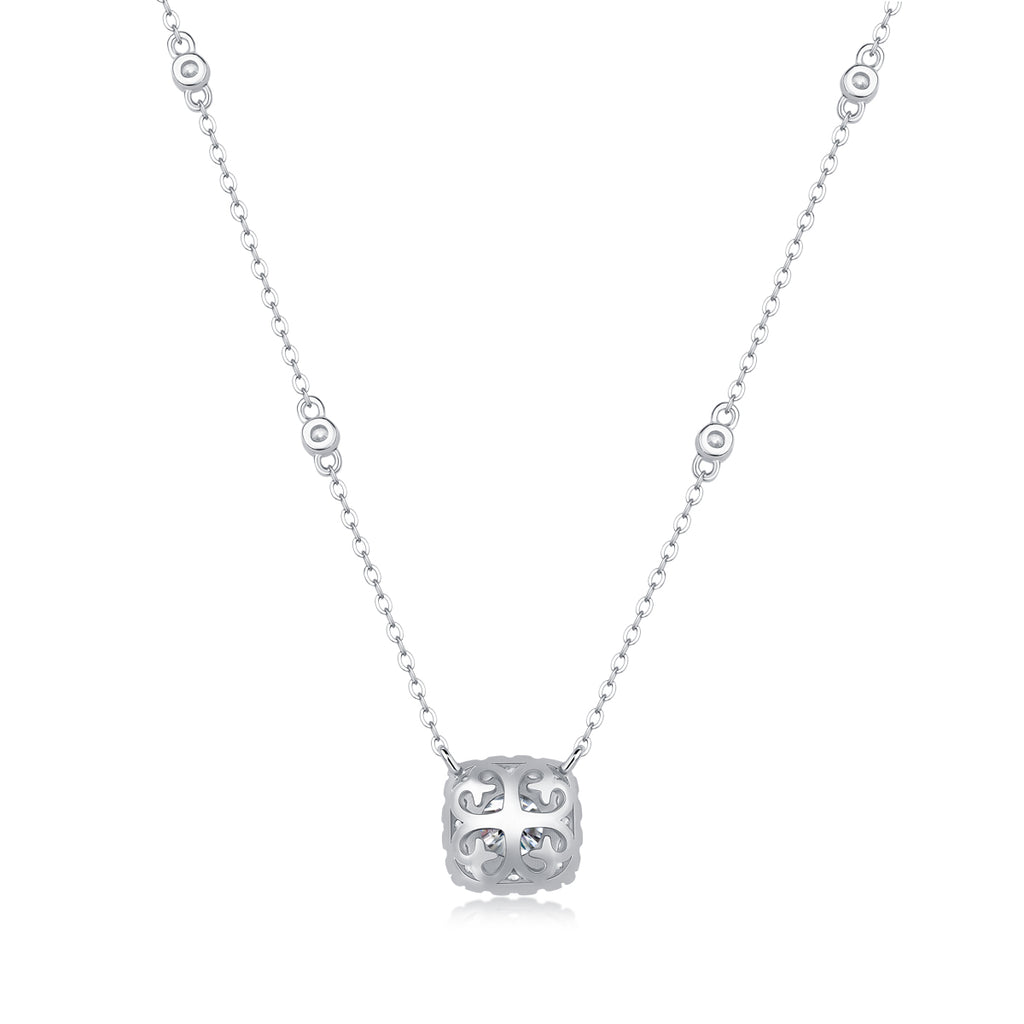 The Fate In Dreams - A Fashionable And Trendy Necklace Pendant Set With Top-quality Moissanite S925 Silver And Platinum Plating Can Be Tested With A Diamond Pen