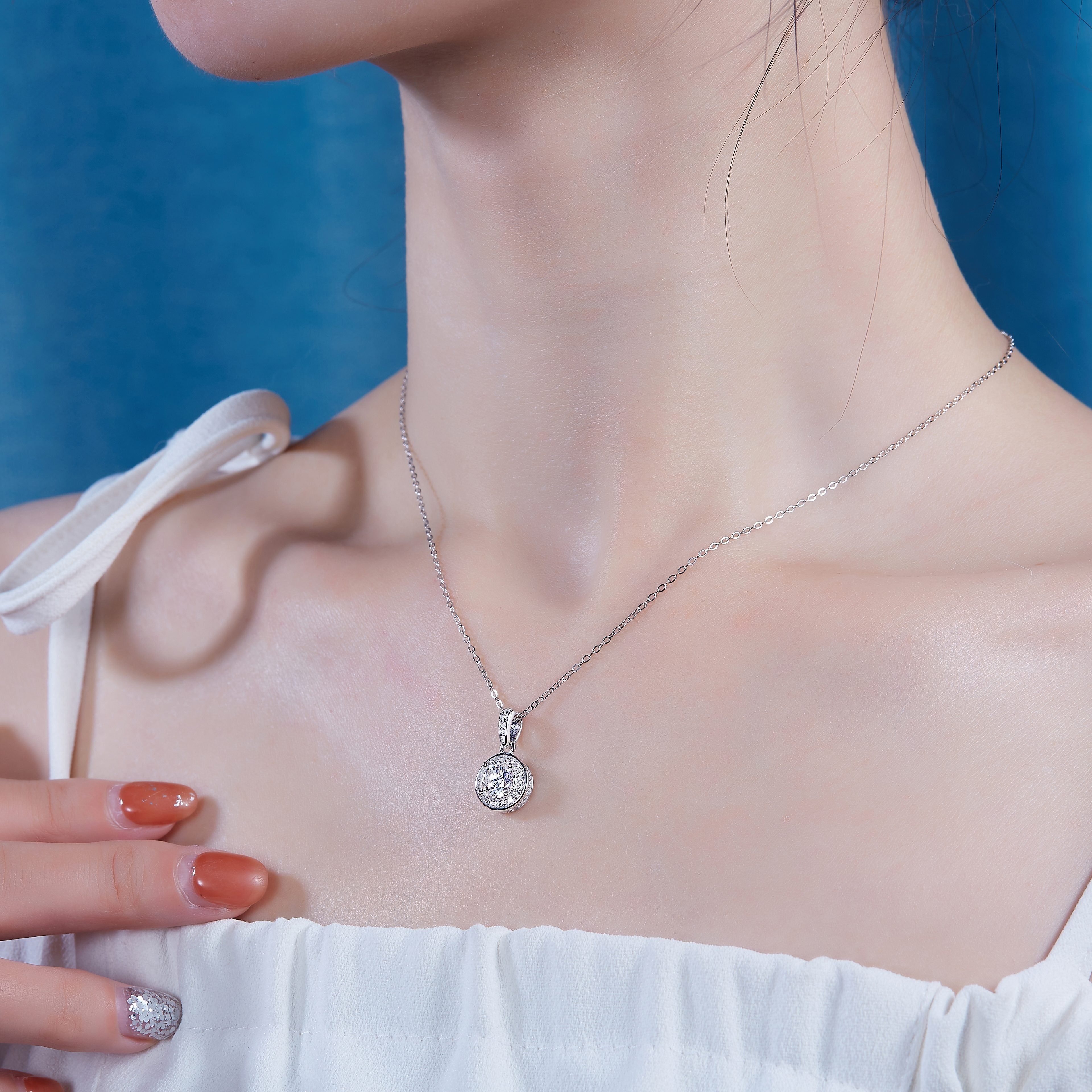 Dark Night Elf - A Fashionable And Luxurious Diamond Jewelry Pendant Set With 1-carat Moissan Diamond S925 Sterling Silver And Platinum Plating