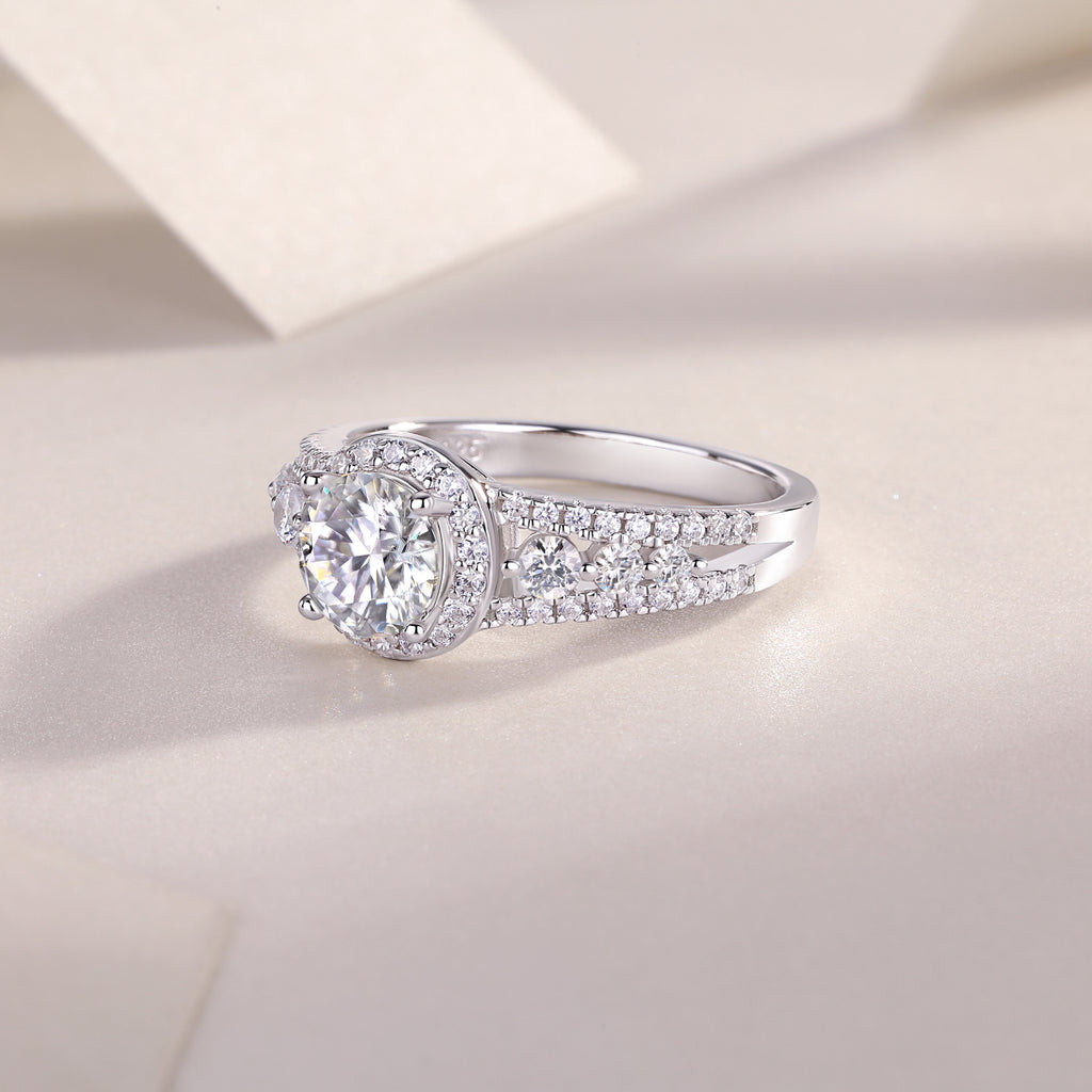 Meteor Shower - Set With 1-carat Top-quality Moissanite S925 Silver And Platinum-plated Diamond Wedding Ring. The Ring Can Be Inspected With A Diamond Pen