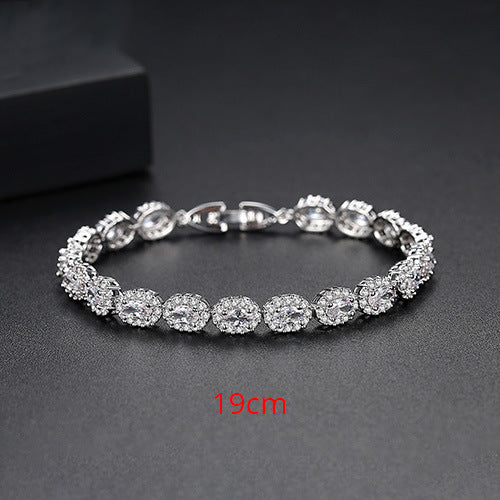 Women's Geometric Micro Inlaid Zircon Bracelet