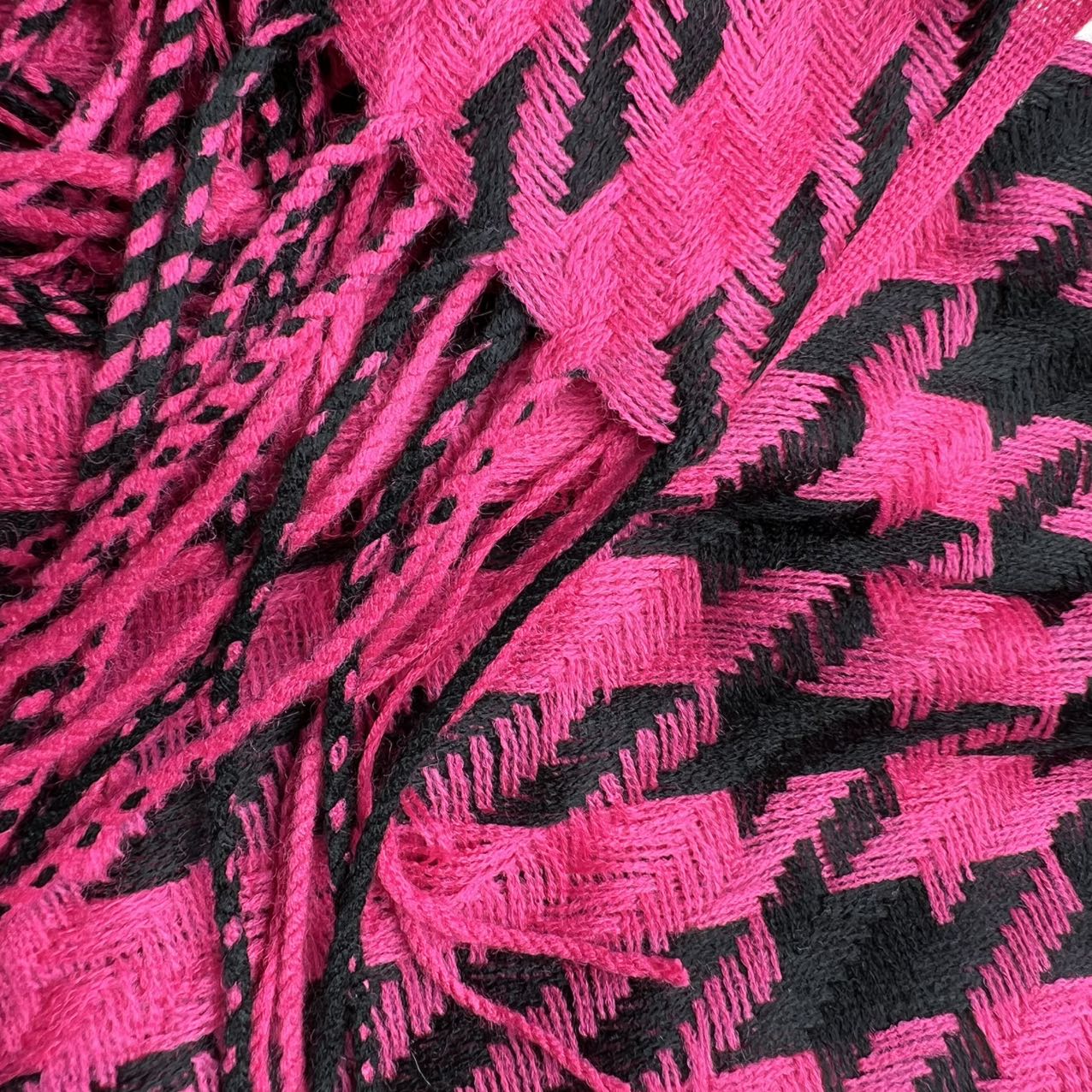 Jacquard Weave Traps Warmth Scarf ,