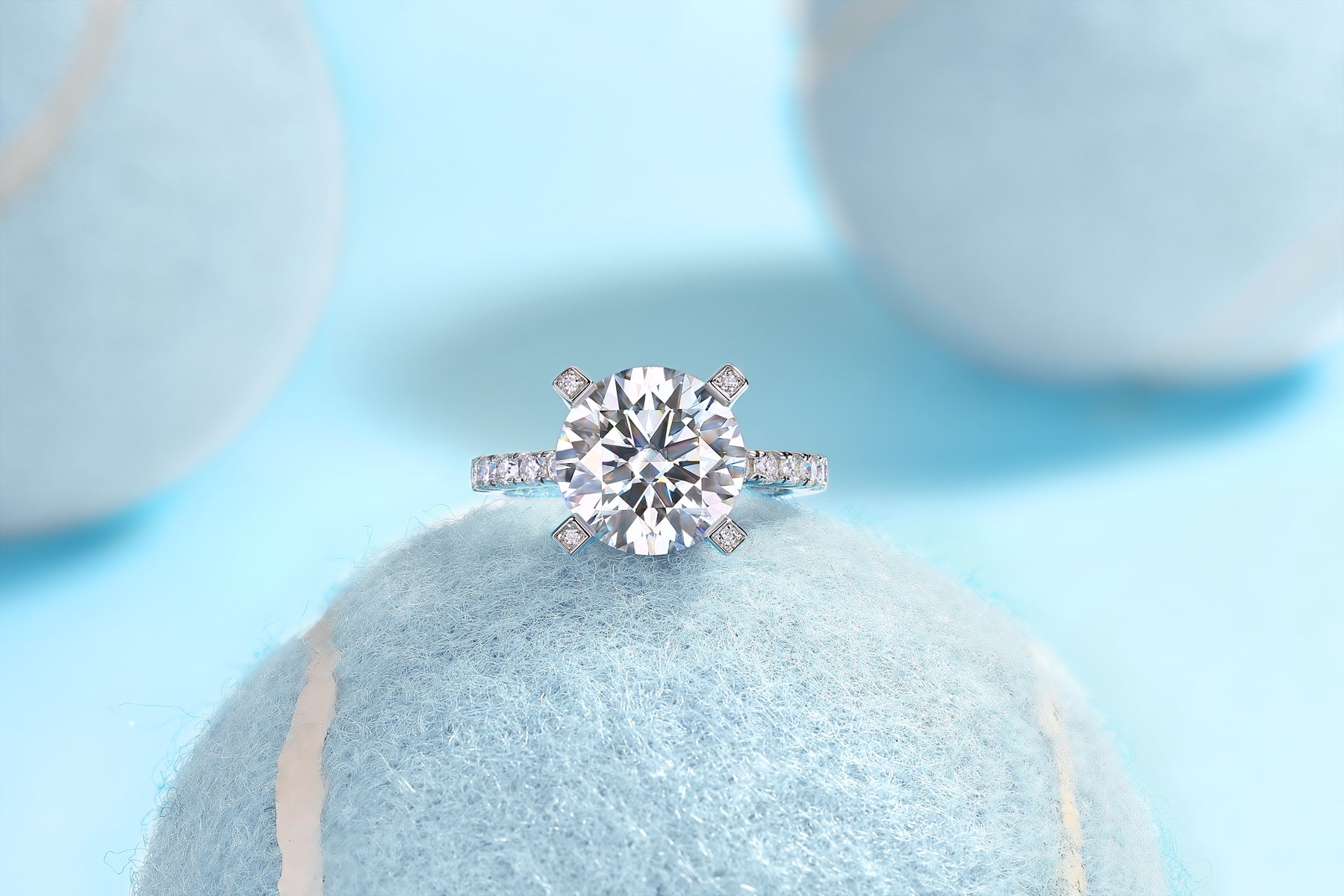 Radiant - Set With 5-carat Top-quality Moissan S925 Silver And Gold-plated Diamond Wedding Ring. The Ring Can Be Inspected With A Diamond Pen