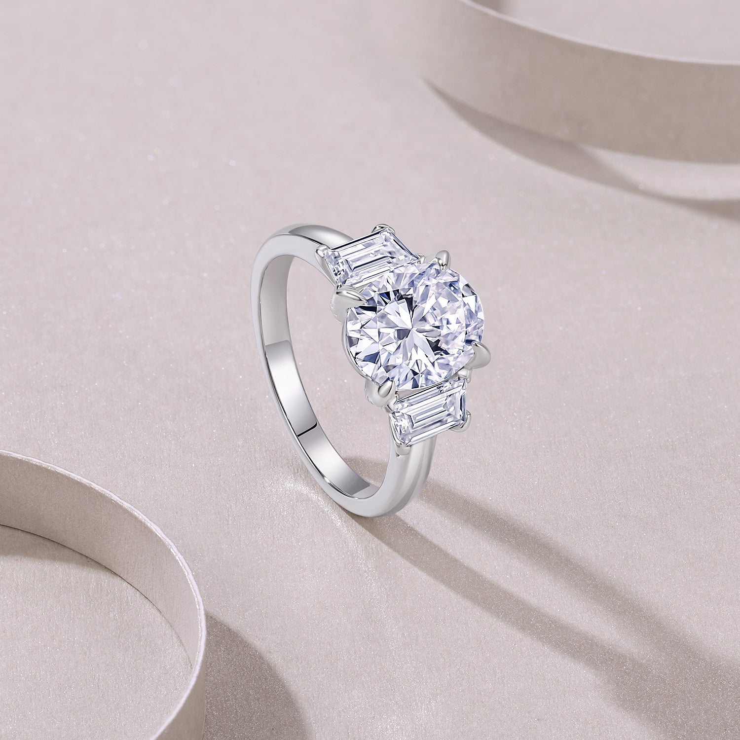 Egg-shaped Moissanite Set With Top-quality Moissanite Luxury, Fashionable And Light Luxury Jewelry Silver Ring S925 Silver Plated With Platinum