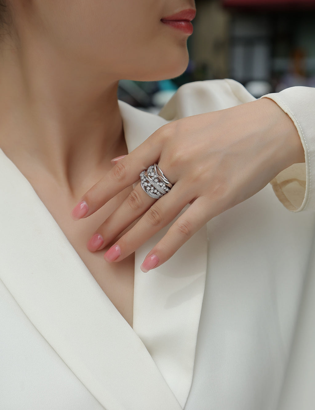 Blossoming All The Way - A Wedding Ring Set With Top-quality Moissanite S925, Silver And Platinum-plated. The Ring Can Be Inspected With A Diamond Pen.