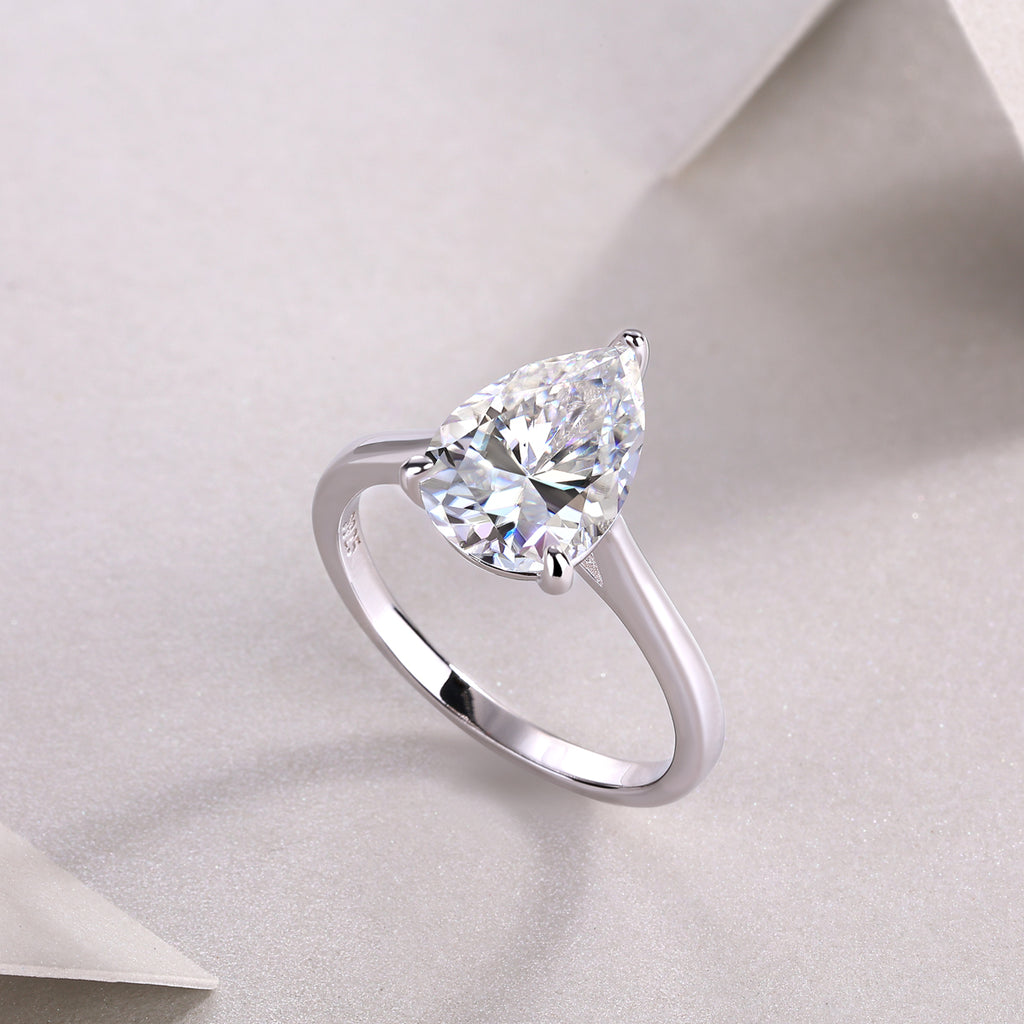 The Ultimate Simplicity - Set With Top-quality Heart-shaped Moissanite S925 Silver And Platinum-plated Diamond Wedding Ring. The Ring Can Be Tested With A Diamond Pen In Yellow Gold And Rose Gold