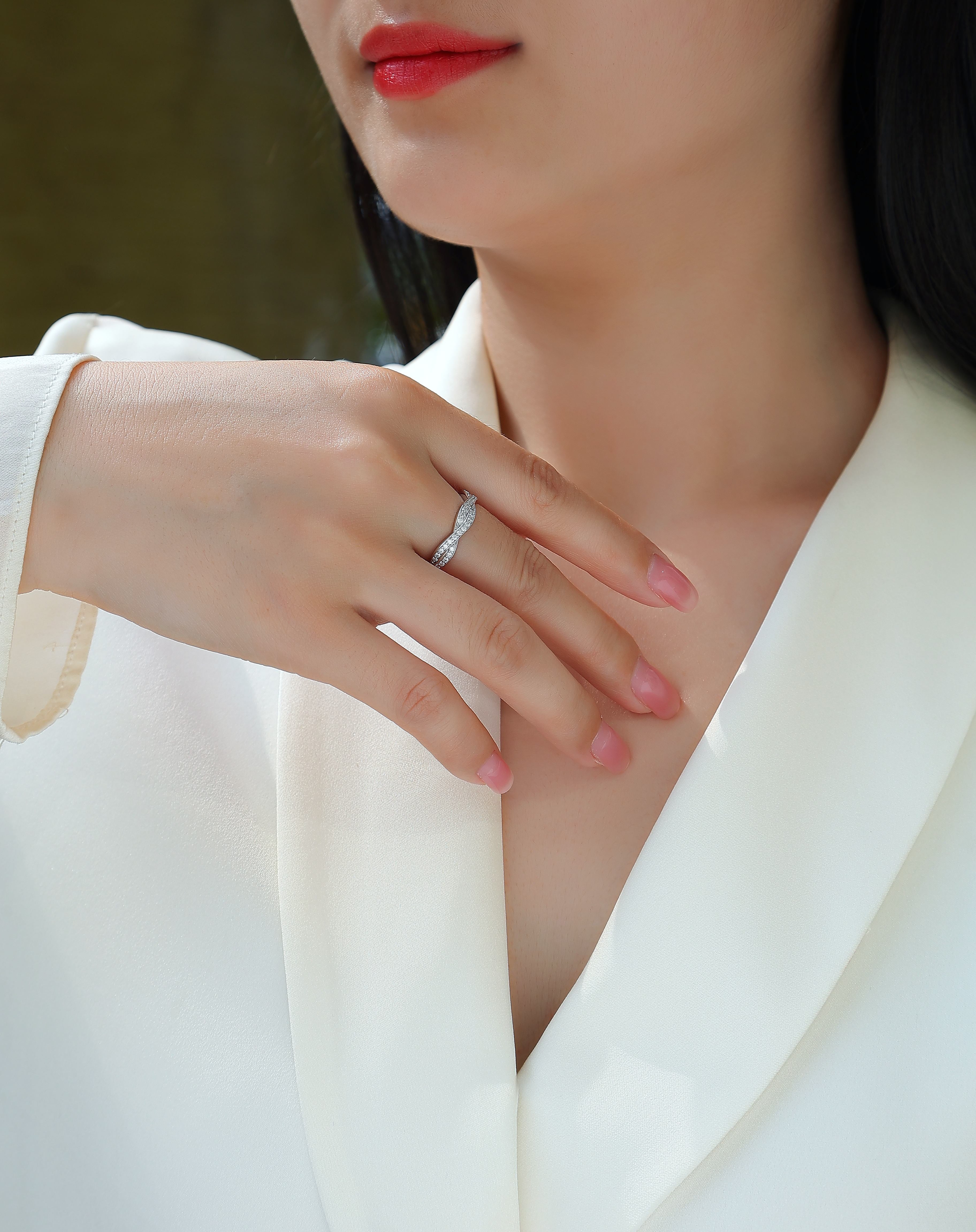 Dream - A Wedding Ring Set With Top-quality Moissanite S925 In Silver And Platinum-plated. The Ring Can Be Inspected With A Diamond Pen