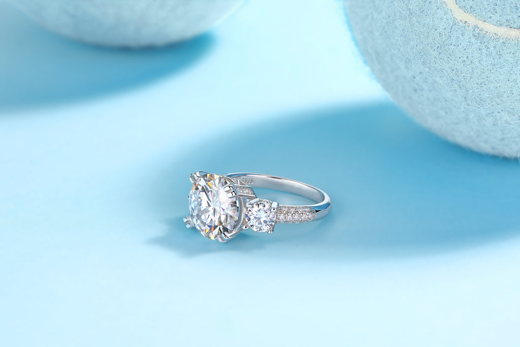 Dazzling Stars - A Wedding Ring Set With 5-carat Top-quality Moissanite S925 Silver And Gold-plated Diamond. The Ring Can Be Inspected With A Diamond Pen