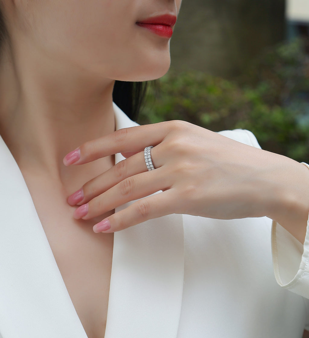 Crystal Love - A Wedding Ring Set With Top-quality Moissanite S925 Silver And Platinum-plated Diamond. The Ring Can Be Inspected With A Diamond Pen