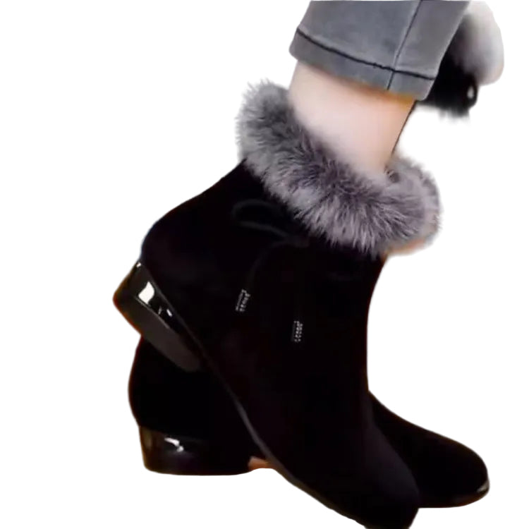 Fleece-lined Versatile Leather Boots
