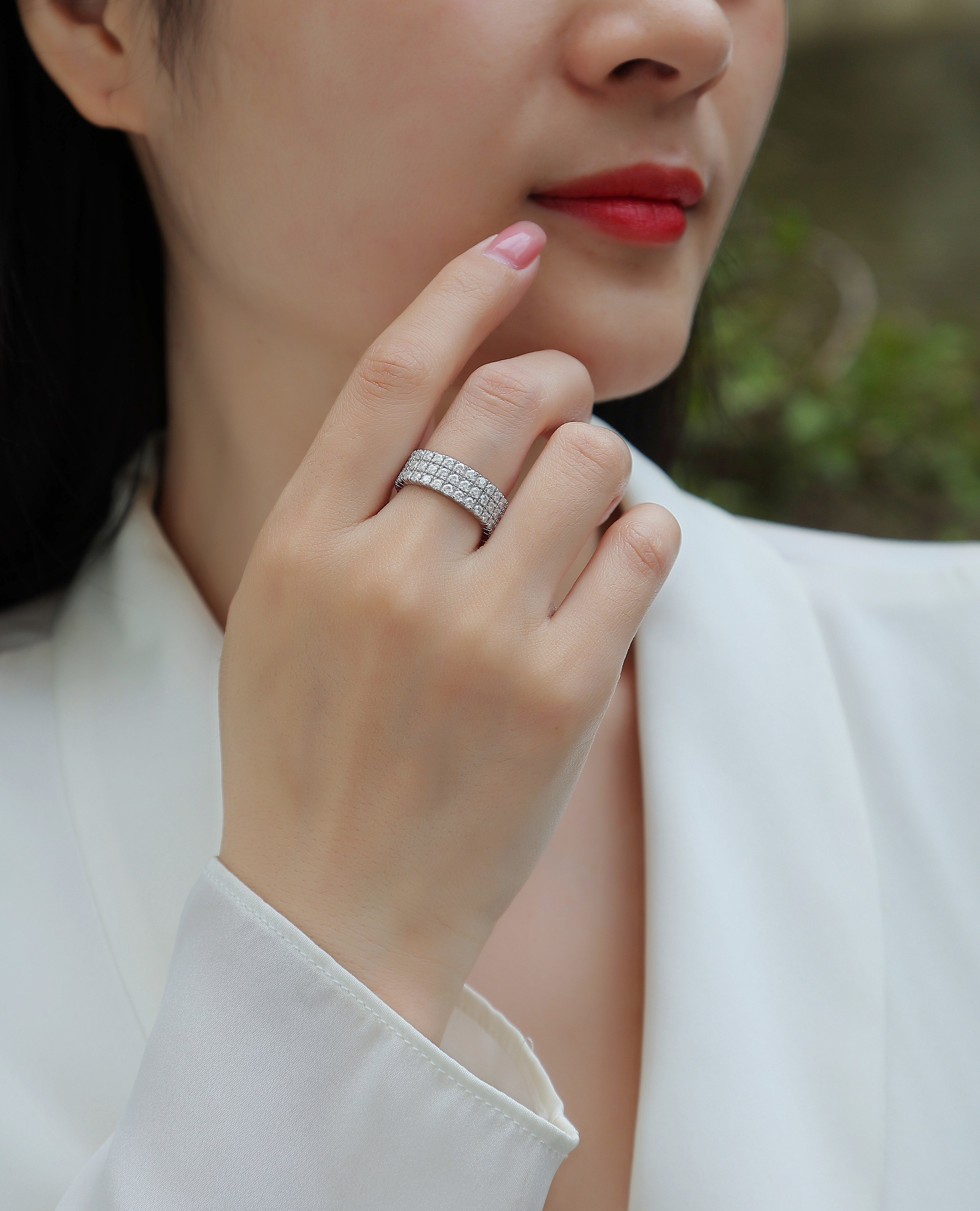 Water Rhythm And Light - A Wedding Ring Set With Top-quality Moissanite S925 In Silver And Platinum-plated. The Ring Can Be Inspected With A Diamond Pen