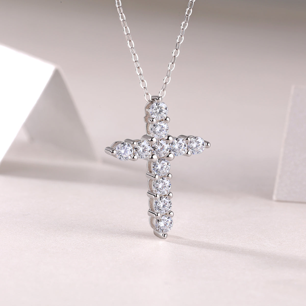 Faith - A Fashionable And Trendy Necklace Pendant Set With Top-quality Moissanite S925 Silver And Platinum-plated Gold Can Be Tested With A Diamond Pen In Gold Rose Gold