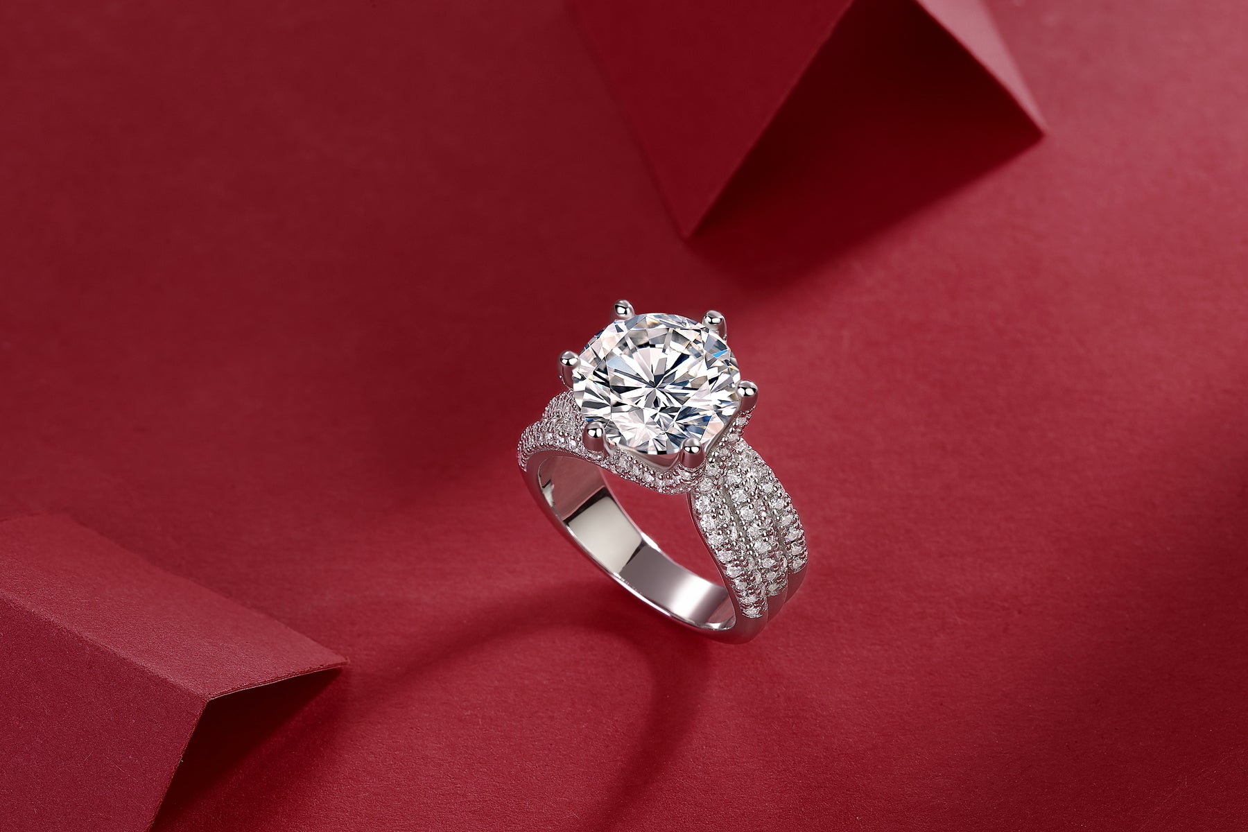 Eternal Vow - A Wedding Ring Set With 5-carat Top-quality Moissanite S925 Silver And Platinum-plated Diamond. The Ring Can Be Inspected With A Diamond Pen