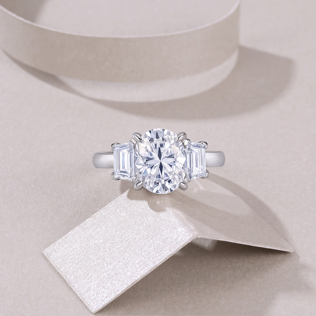 Egg-shaped Moissanite Set With Top-quality Moissanite Luxury, Fashionable And Light Luxury Jewelry Silver Ring S925 Silver Plated With Platinum