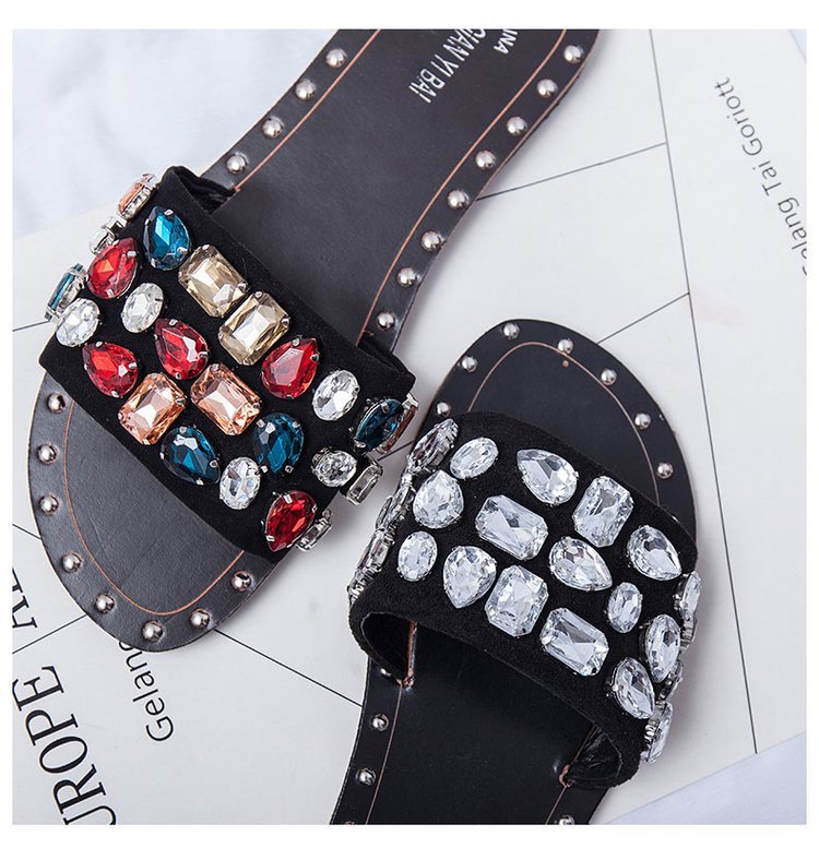 Women's shoes with jewel grape grain