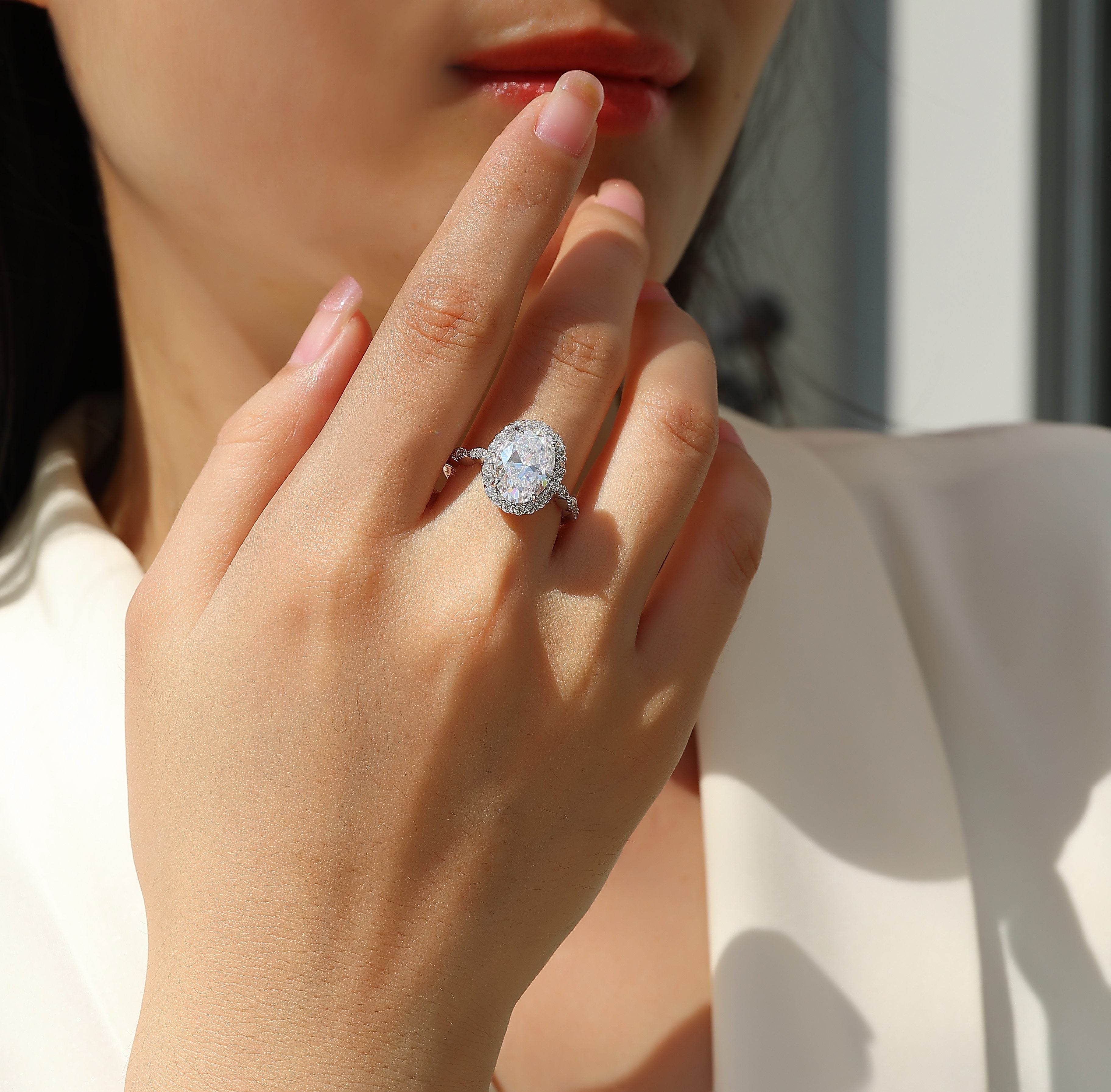 Moonlight Pupil - A Wedding Ring Set With Top-quality Egg-shaped Moissanite S925 Silver And Platinum-plated Diamond. The Ring Can Be Inspected With A Diamond Pen