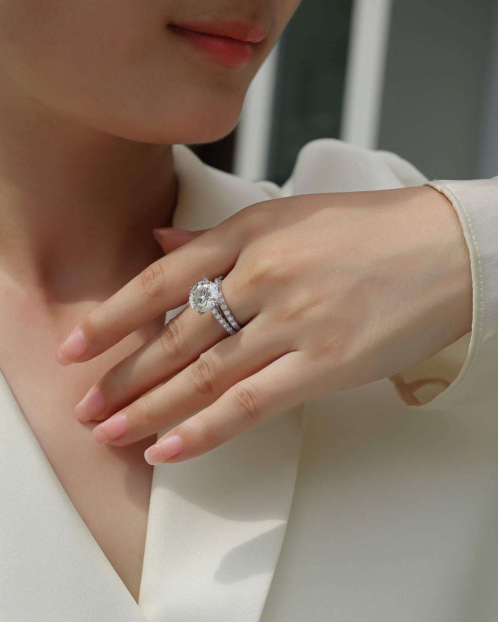 Star Double Dance - A 5-carat S925 Silver Diamond Ring Set With Top-quality Moissanite And Platinum Plating. The Wedding Ring Can Be Inspected With A Diamond Pen