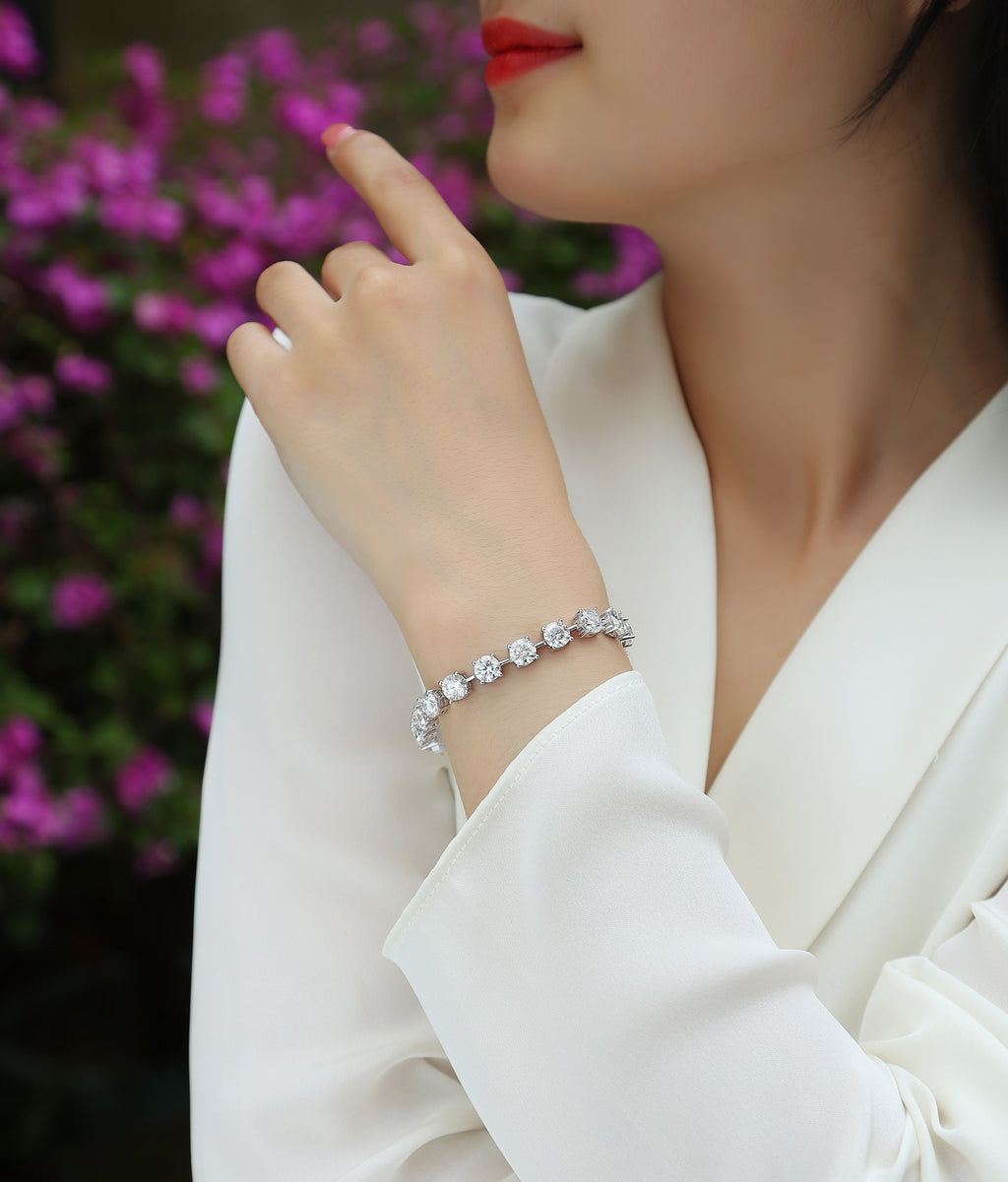 Time Appointment - A Fashionable And Light Luxury Jewelry Silver Bracelet And Bracelet Set With Top-quality Moissanite, S925 Silver Plated Platinum