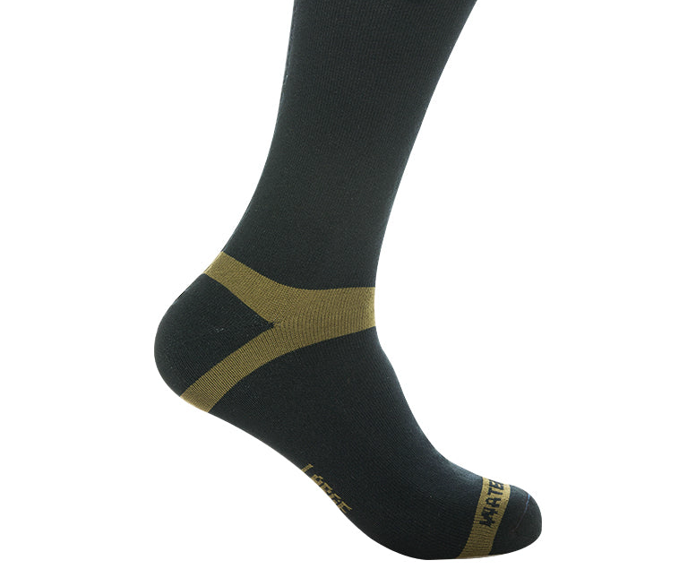 Wear suitable outdoor waterproof socks