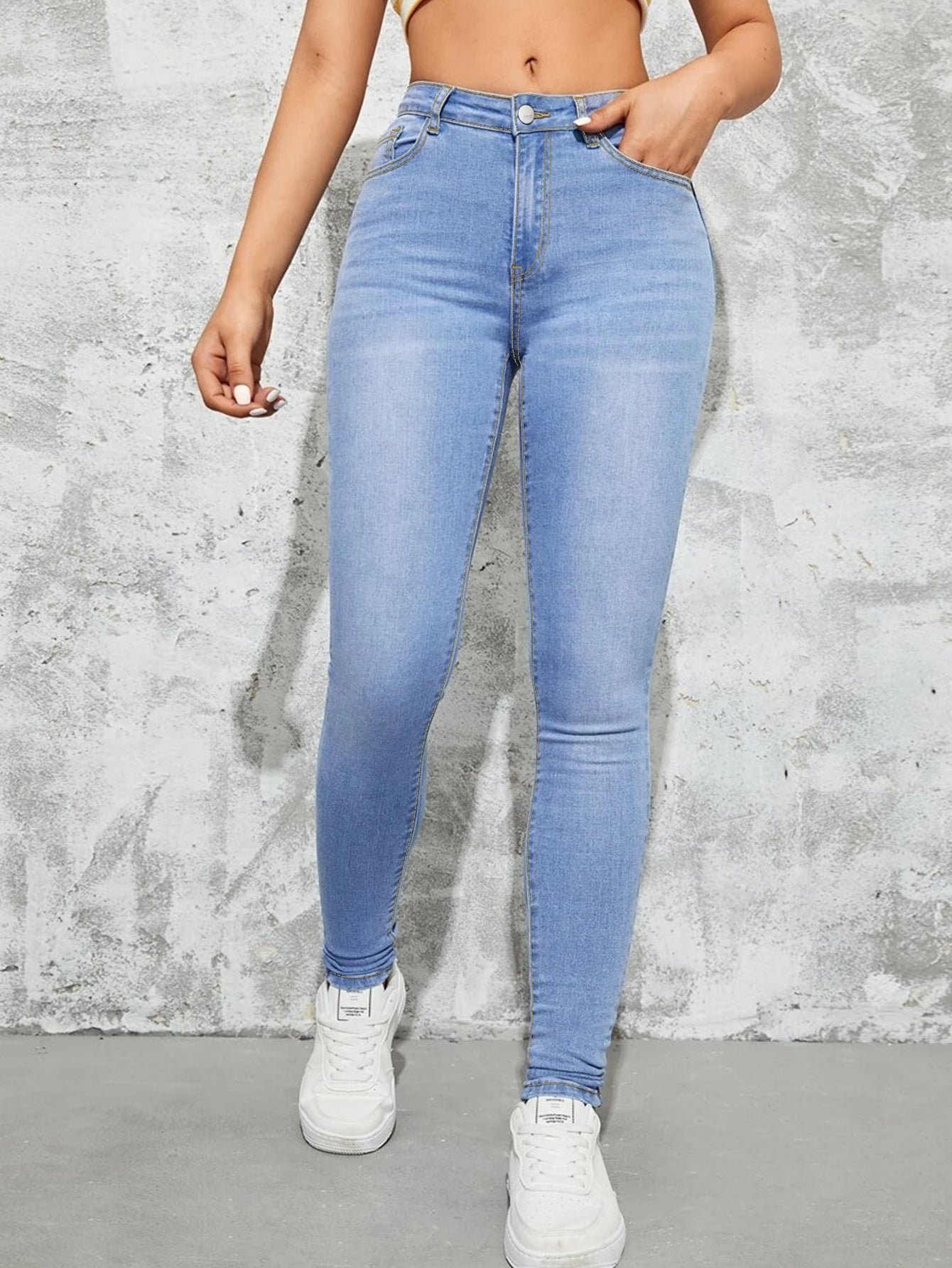 High-waisted Form-fitting Stretchy Skinny Pants