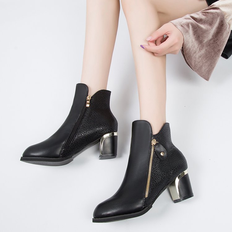 Pointed Mid-heel Martin Boots