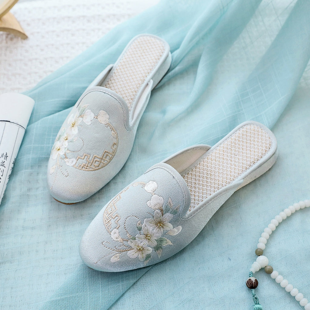 Women's Mercerizing Satin-surface Embroidered Slippers