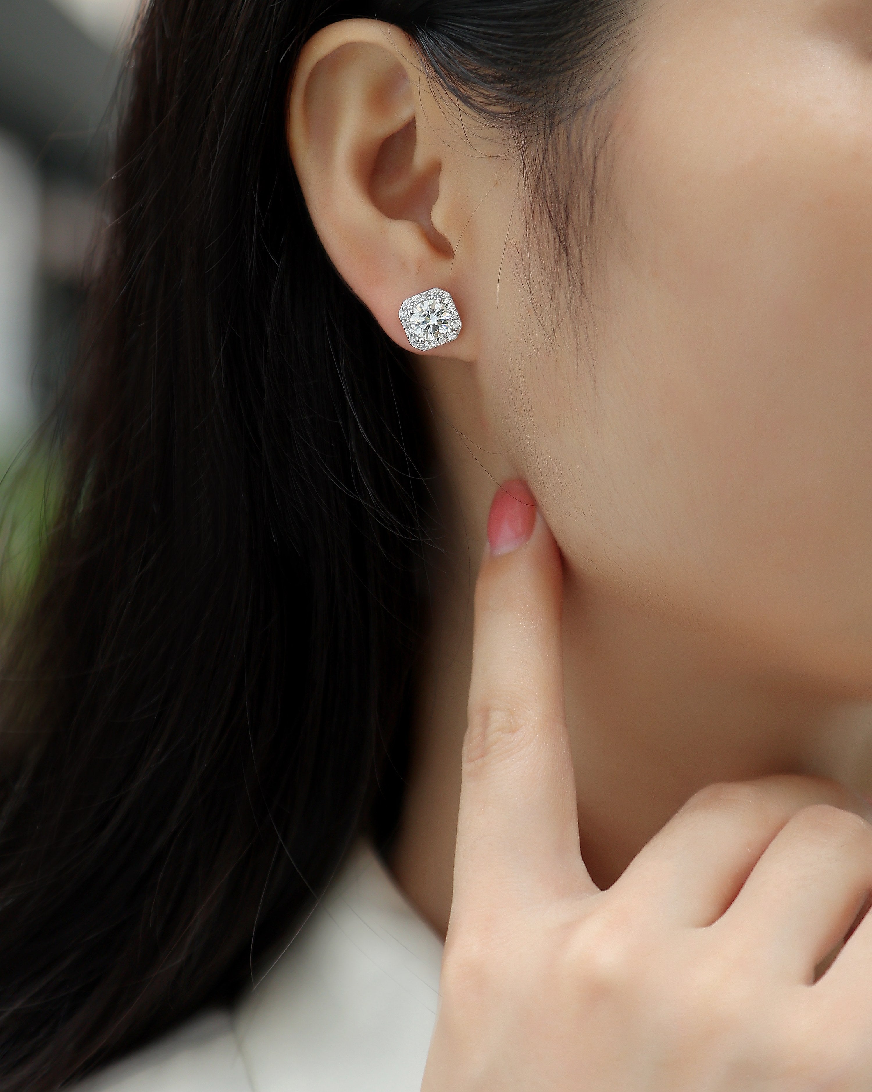 The Rose In The Heart - Earrings Set With 1-carat Top-quality Moissanite S925, Silver And Platinum-plated Stud Earrings, A Fashionable And Trendy Accessory That Can Be Tested With A Diamond Pen