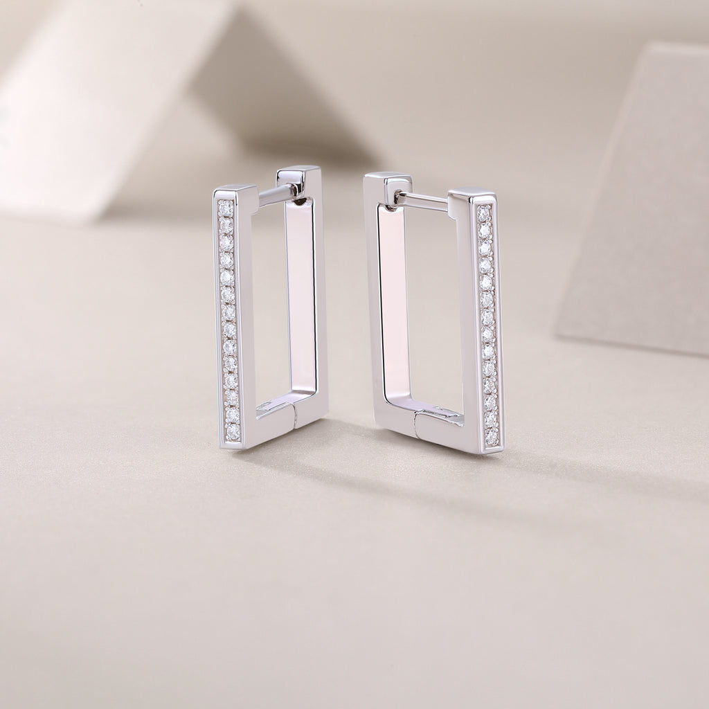 Brave-Top-quality Moissanite S925 Silver And Platinum-plated Stud Earrings, A Fashionable And Trendy Accessory, Can Be Tested With A Diamond Pen