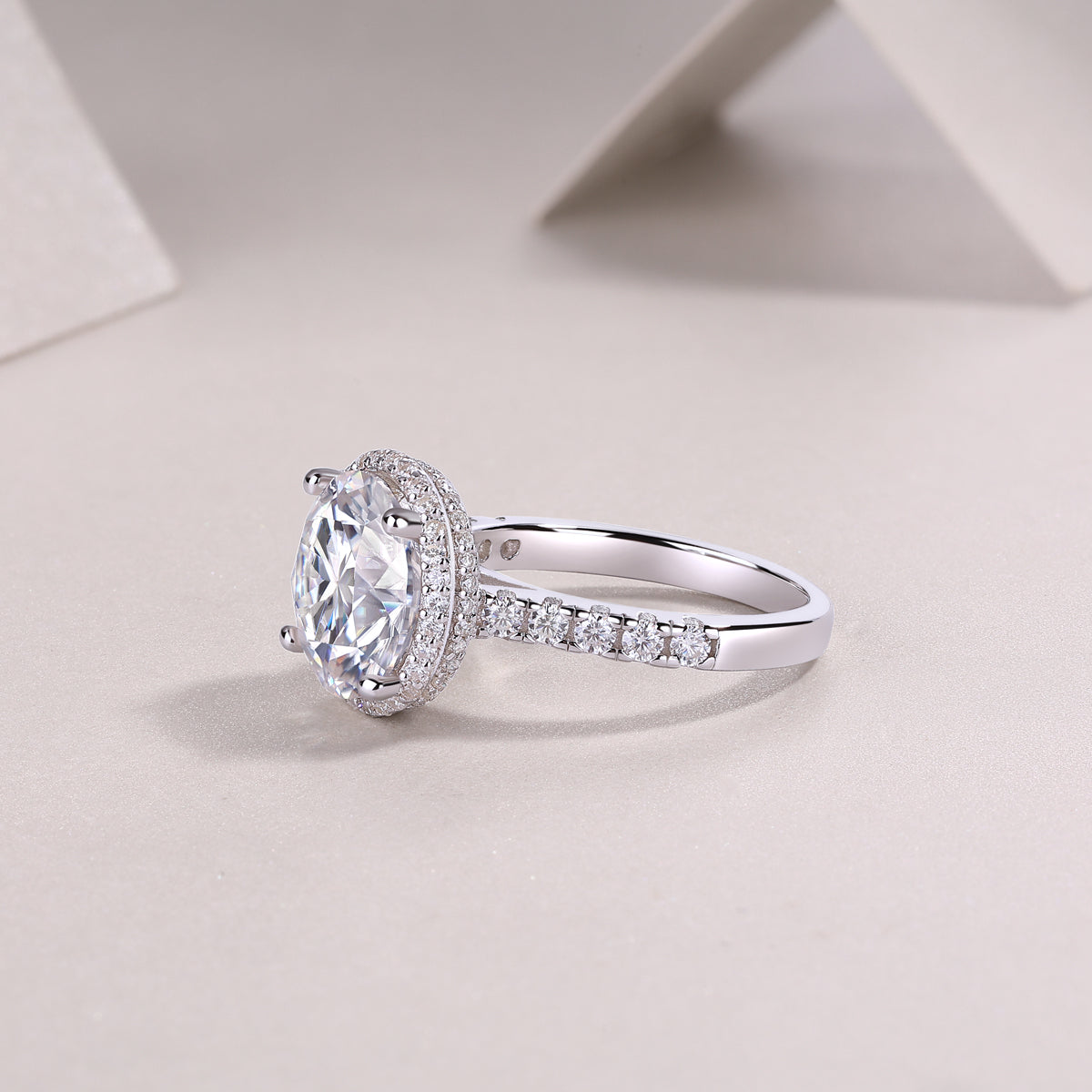 Starry Sky - A Wedding Ring Set With Top-quality 5-carat Moissanite S925 Silver And Platinum-plated Diamond. The Ring Can Be Inspected With A Diamond Pen