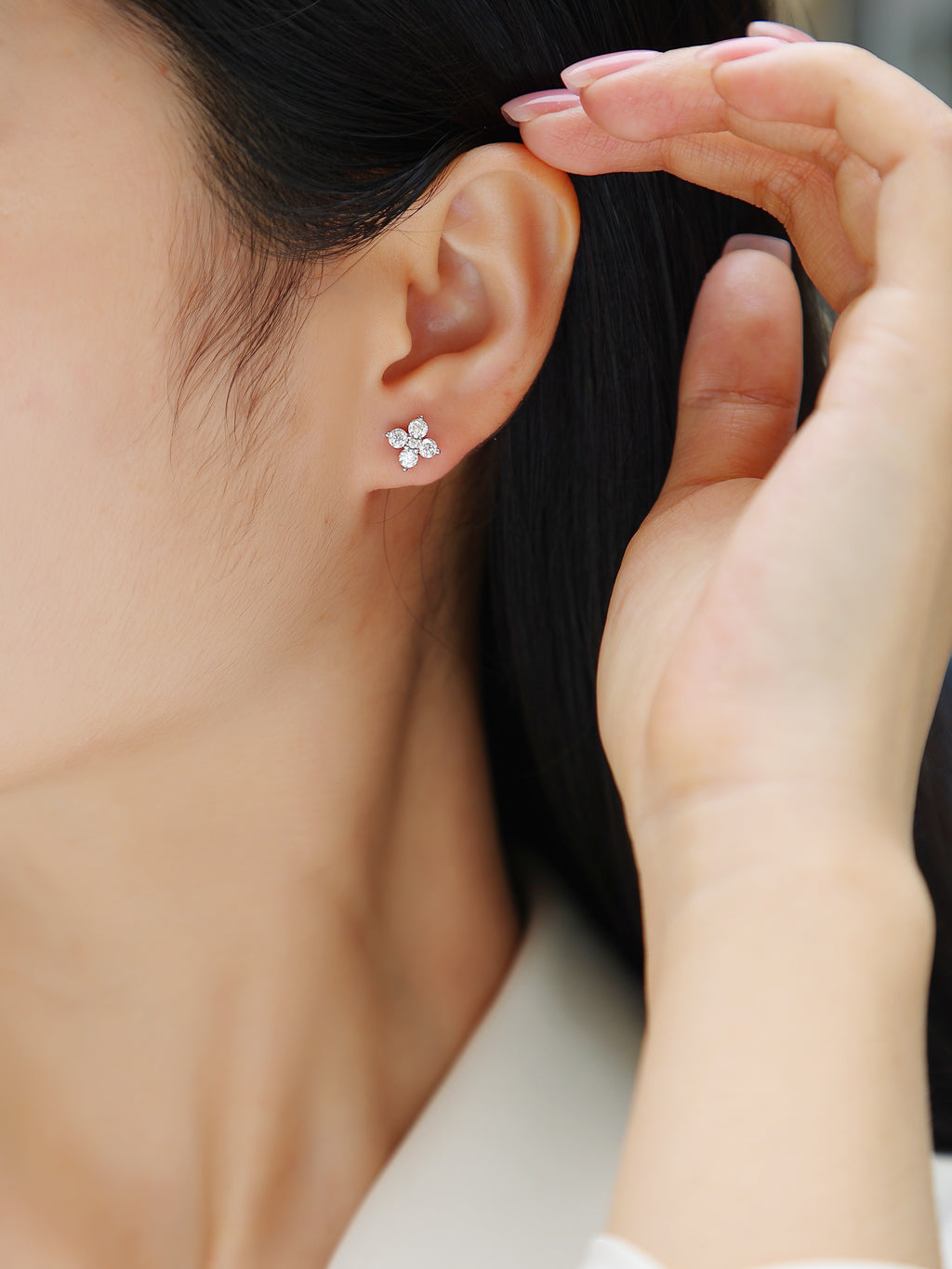 Sweetheart French - Fashionable And Luxurious Diamond Jewelry Set With Moissanite S925 Sterling Silver And Platinum-plated Stud Earrings