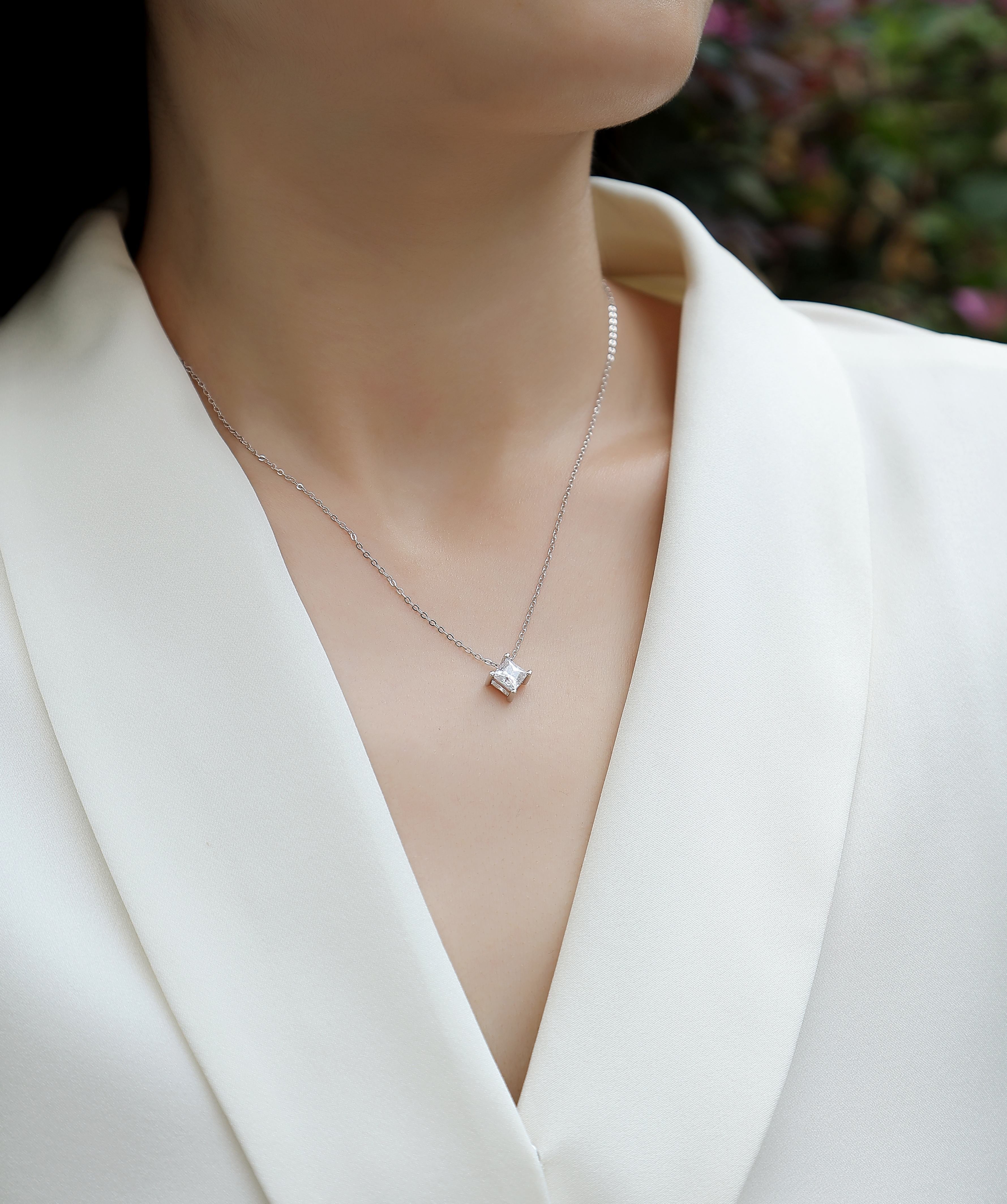 Stay Together - A Fashionable And Trendy Necklace Pendant Set With Top-quality Moissanite S925 And Silver Plated With Platinum Can Be Tested With A Diamond Pen.