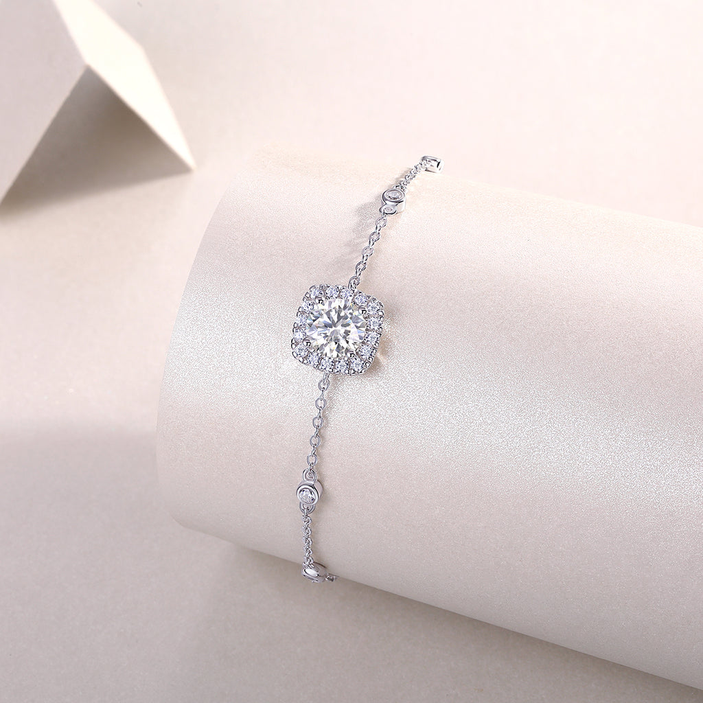Long-lasting Love - Luxurious And Fashionable Light Luxury Jewelry Silver Bracelet And Bracelet Set With Top-quality Moissanite, S925 Silver-plated Platinum