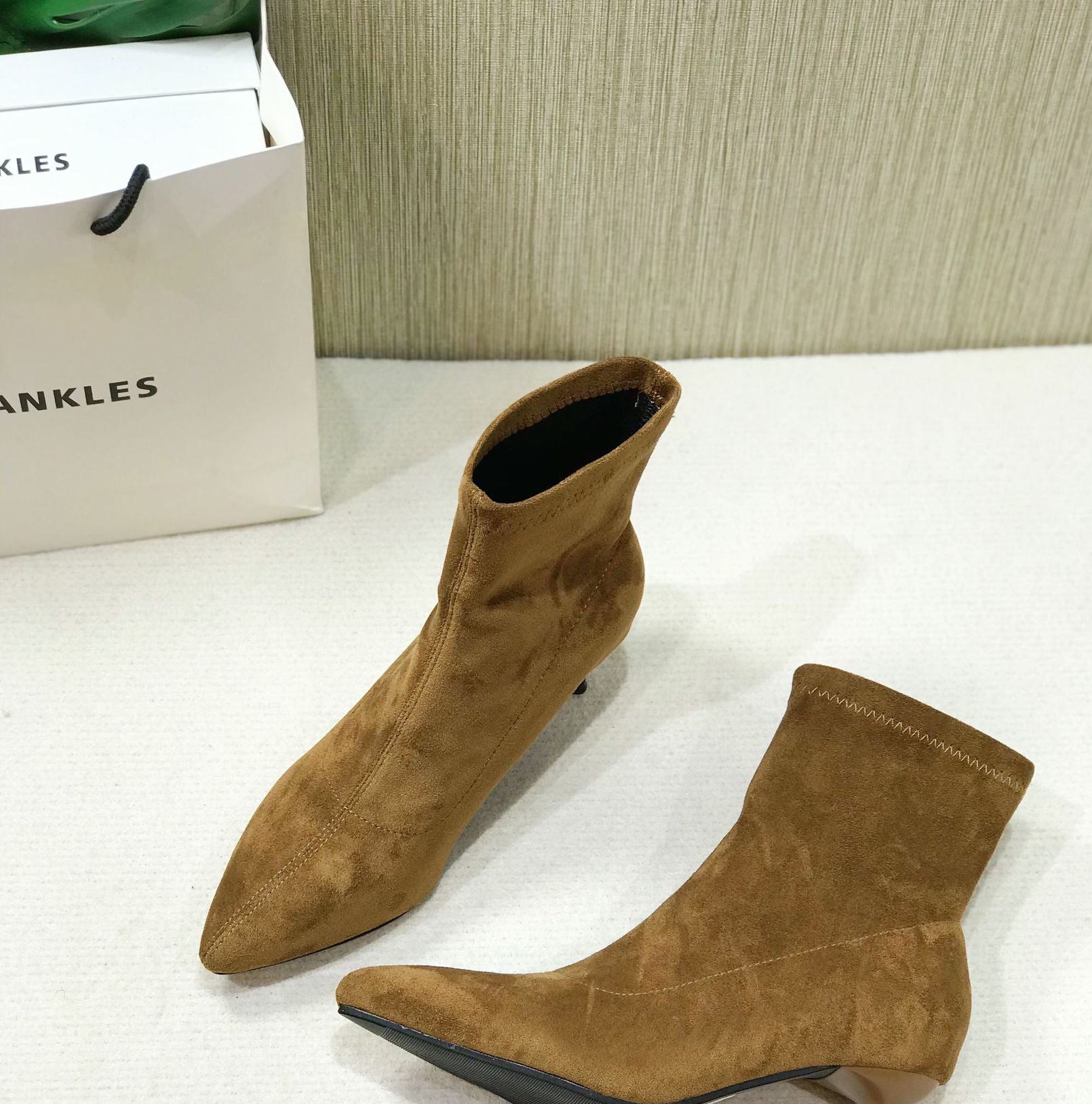 Small Ankle Boots Pointed Toe Fashion Boots Martin Boots